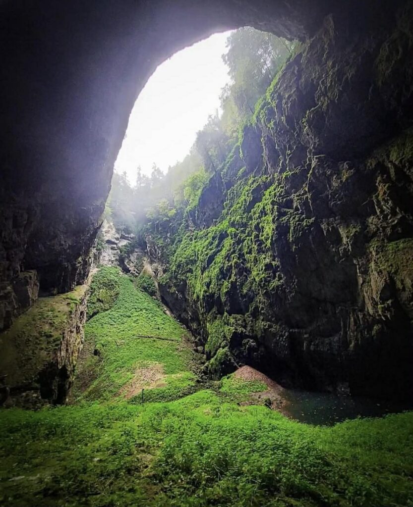 Czehia - Punka cave